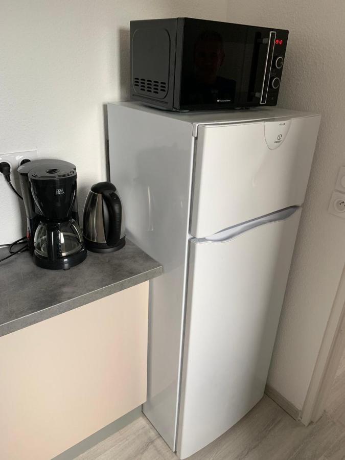 Charmant Studio Avec Climatisation Et Parking ペルピニャン エクステリア 写真